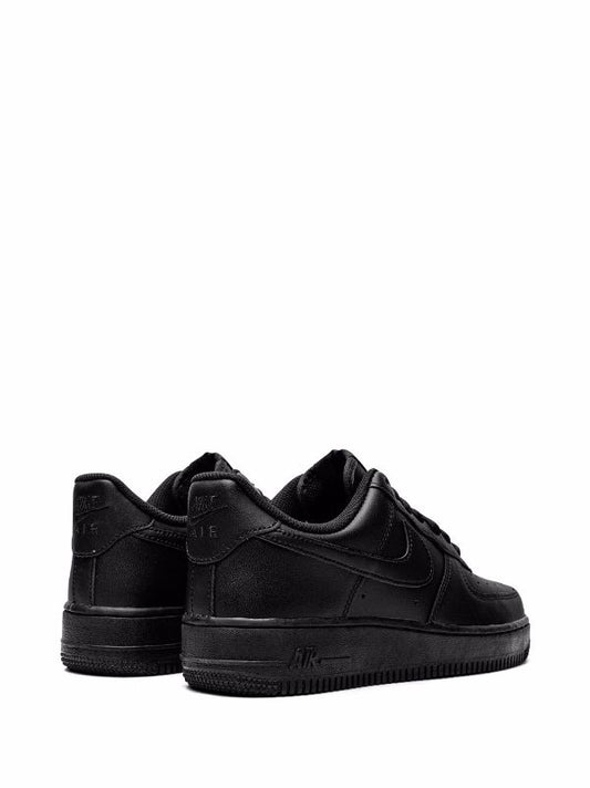 NIKE AIR FORCE 1 "TRIPLE BLACK"