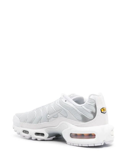 NIKE AIR MAX PLUS TWO-TONE